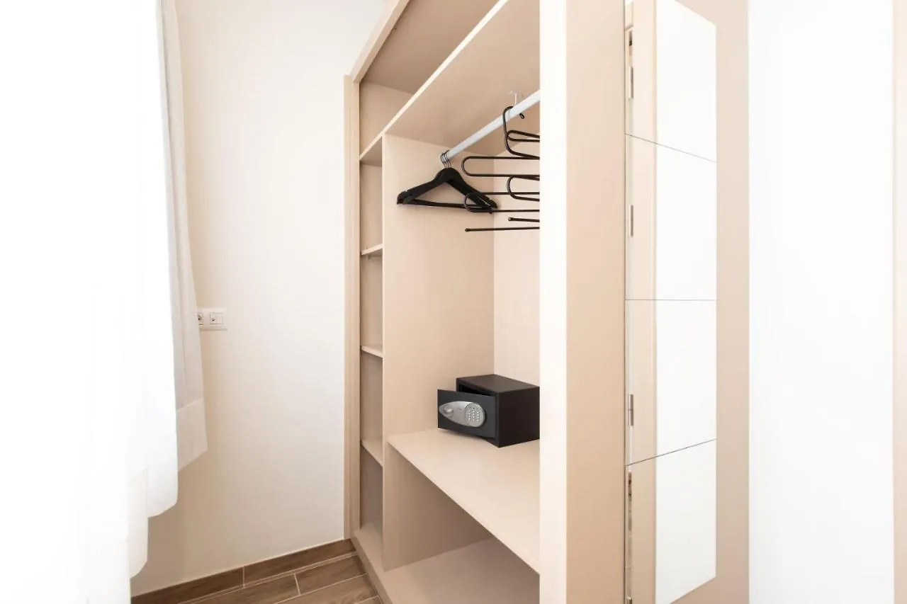 Suncanarias Hotel Adeje Plaza أذيخي